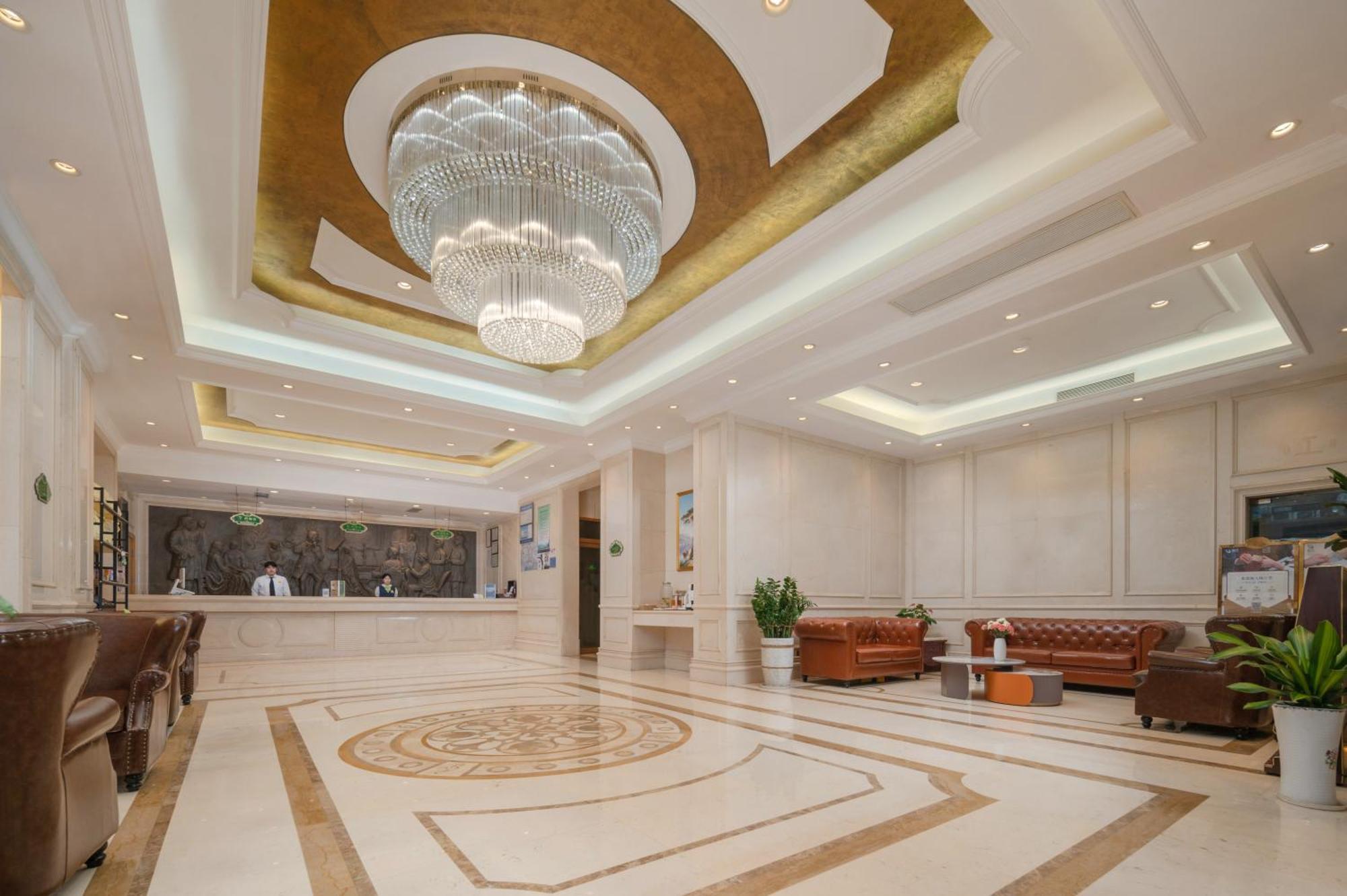 Vienna Hotel Shenzhen Fuyong Subway Station Exterior foto