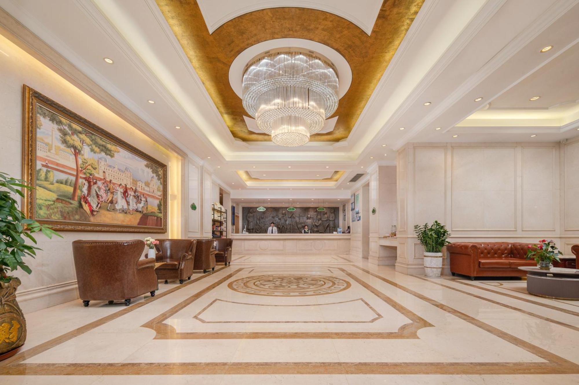 Vienna Hotel Shenzhen Fuyong Subway Station Exterior foto